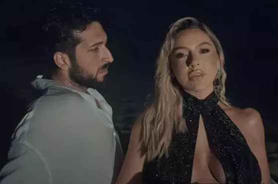 Hadise unutamadığı ilk aşkını anlattı!